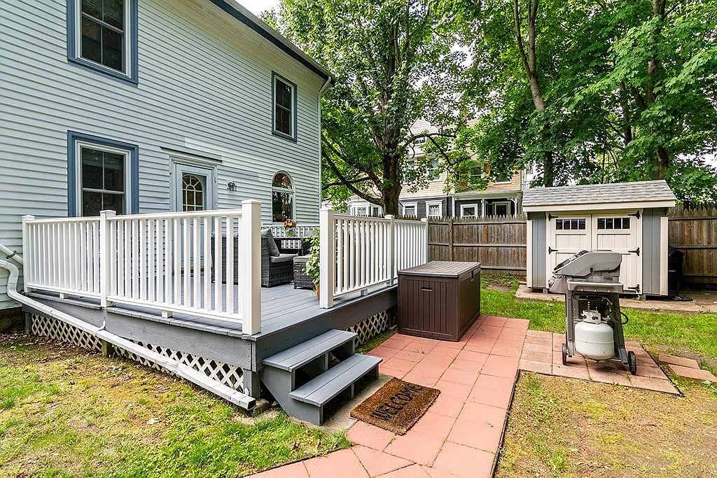5 bed, 2.0 bath, 1680 sqft, $3,500 — Photo 3