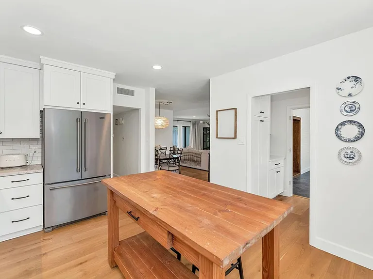 103 W Palmcroft Dr — Photo 10