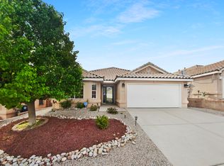 10409 Ridgecircle Dr NW, Albuquerque, NM 87114