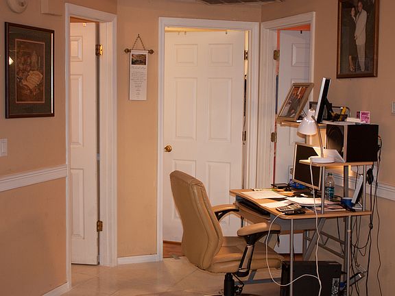 3rd image of 9208 Woodlake Blvd