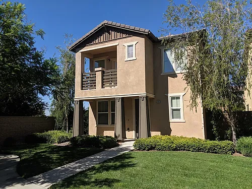 31842 Domenoe Way Photo 1