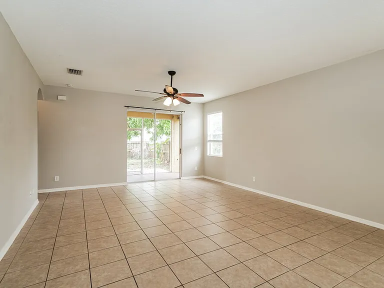 8574 Deer Chase Dr — Photo 6