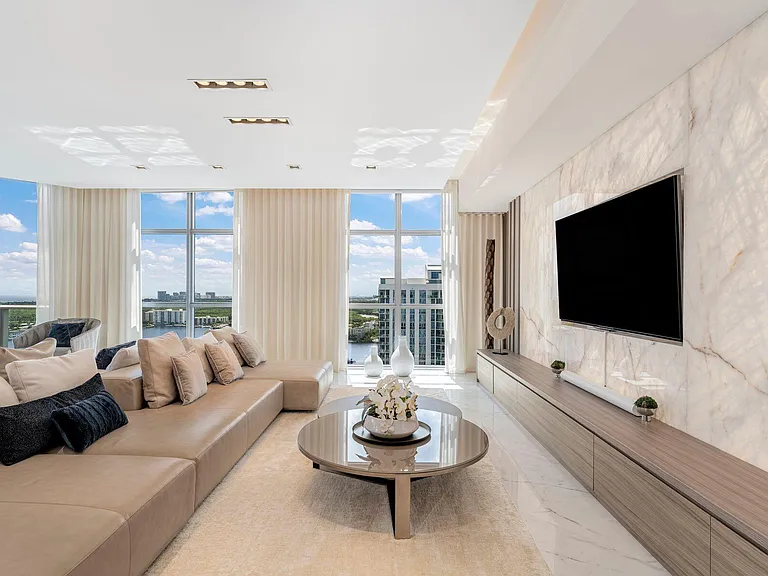 17301 Biscayne Blvd #Penthouse 7 — Photo 16