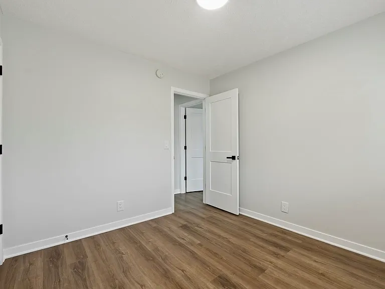 13010 Gertrude St — Photo 10