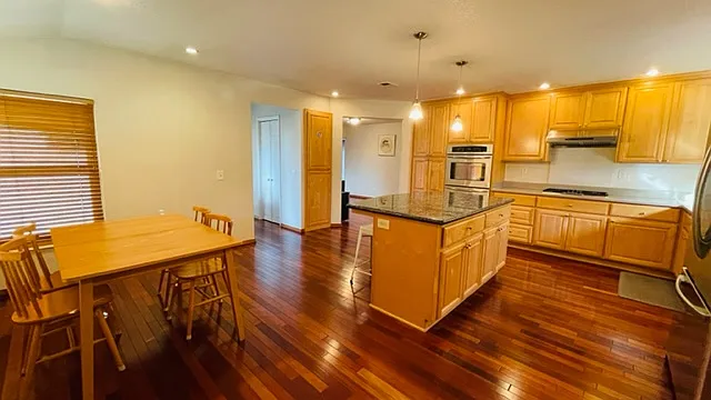 2456 Franciscan Ct — Photo 7