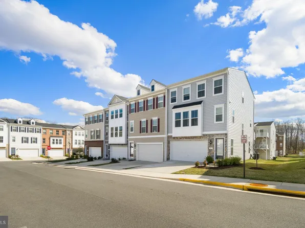 5007 Little Martha Way, Woodbridge, VA 22192