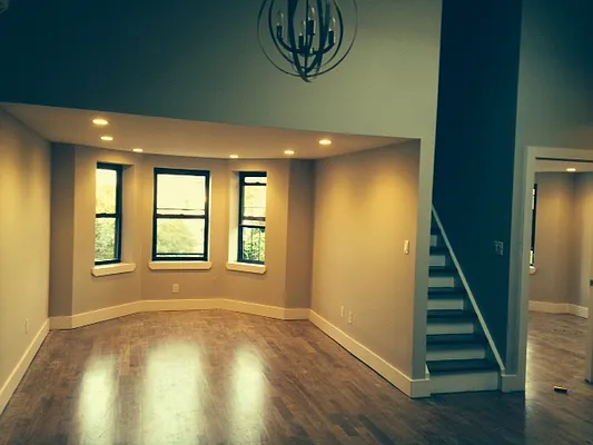 Rented by Premier Metro Realty Corp | media 43