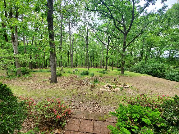2nd image of 10253 Nebo Acres