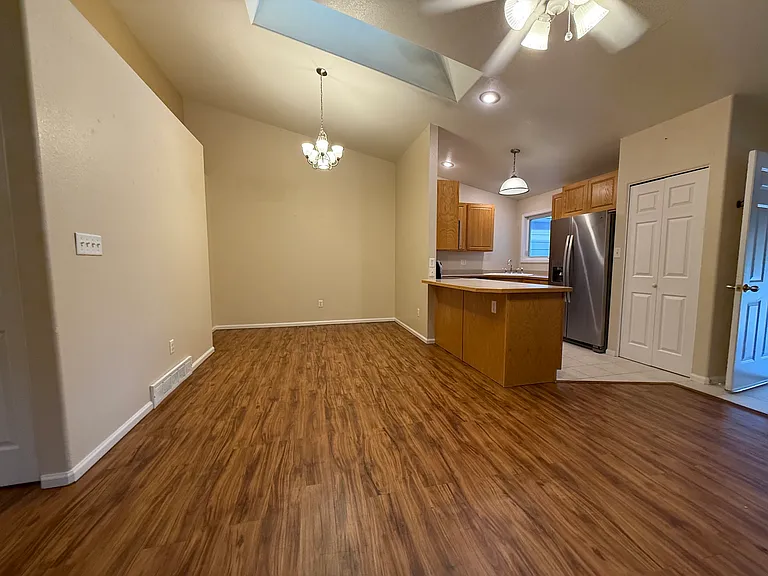 3908 Village View Ln — Photo 5