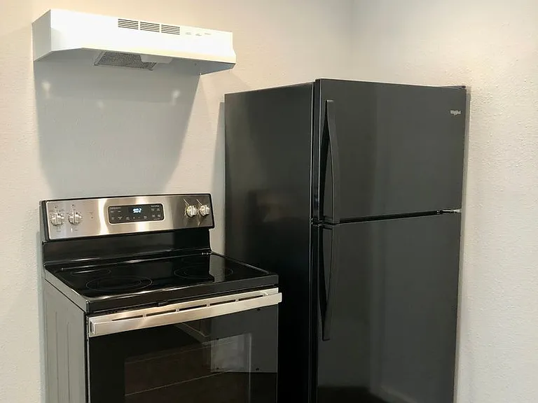 326 Ford Ave — Photo 12