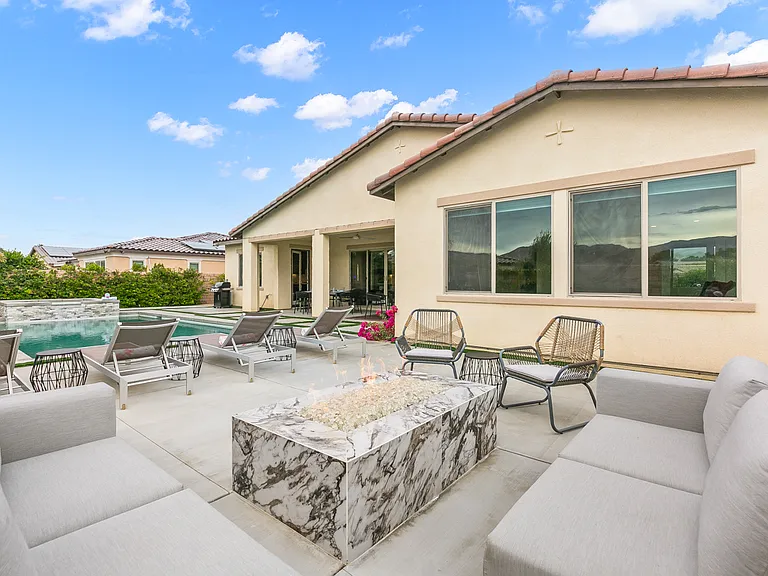 Natural Gas Fire Pit
