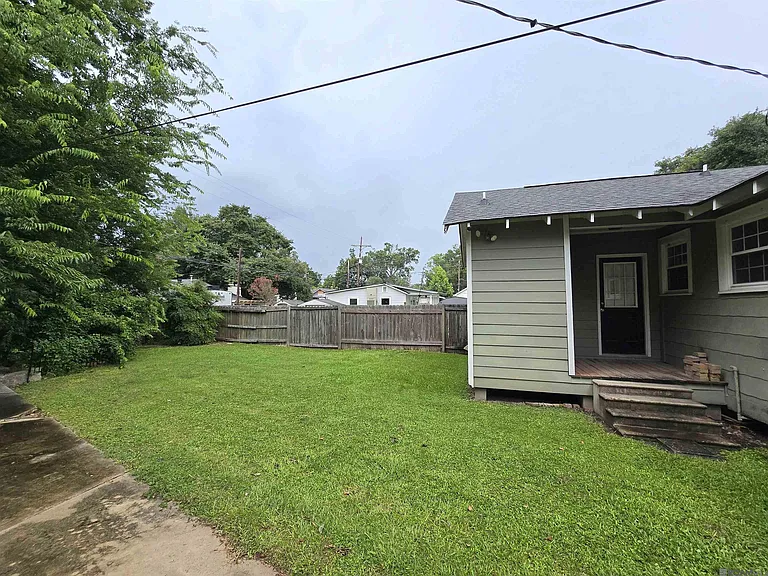 732 Steele Blvd — Photo 14