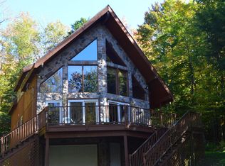 119 Algerie Rd, Becket, MA 01223