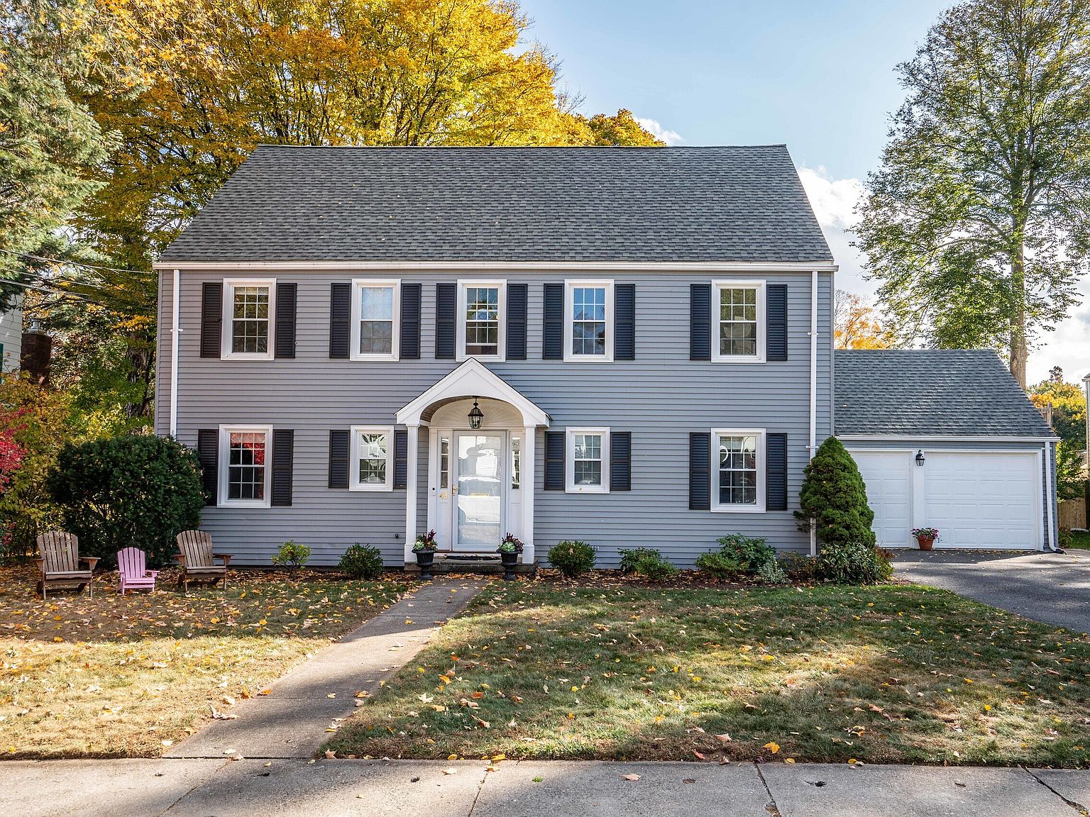 洋書 Mountain Houses 43 Mountain View Drive, West Hartford, CT 06117 | Zillow