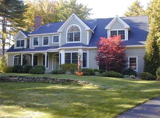 2 Baltusrol Cir, Falmouth, ME 04105