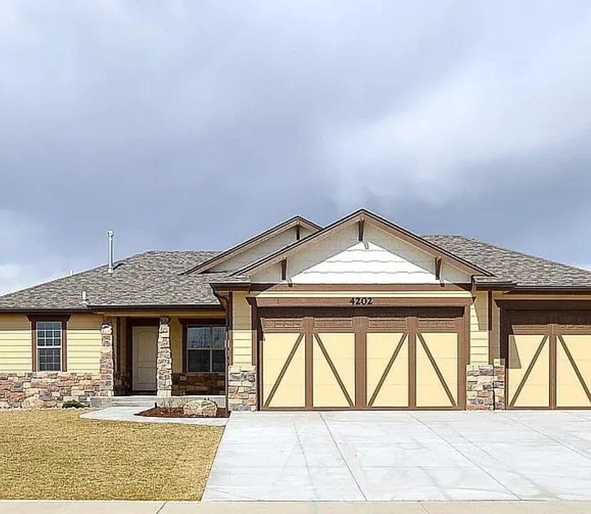 4202 White Deer Ln
