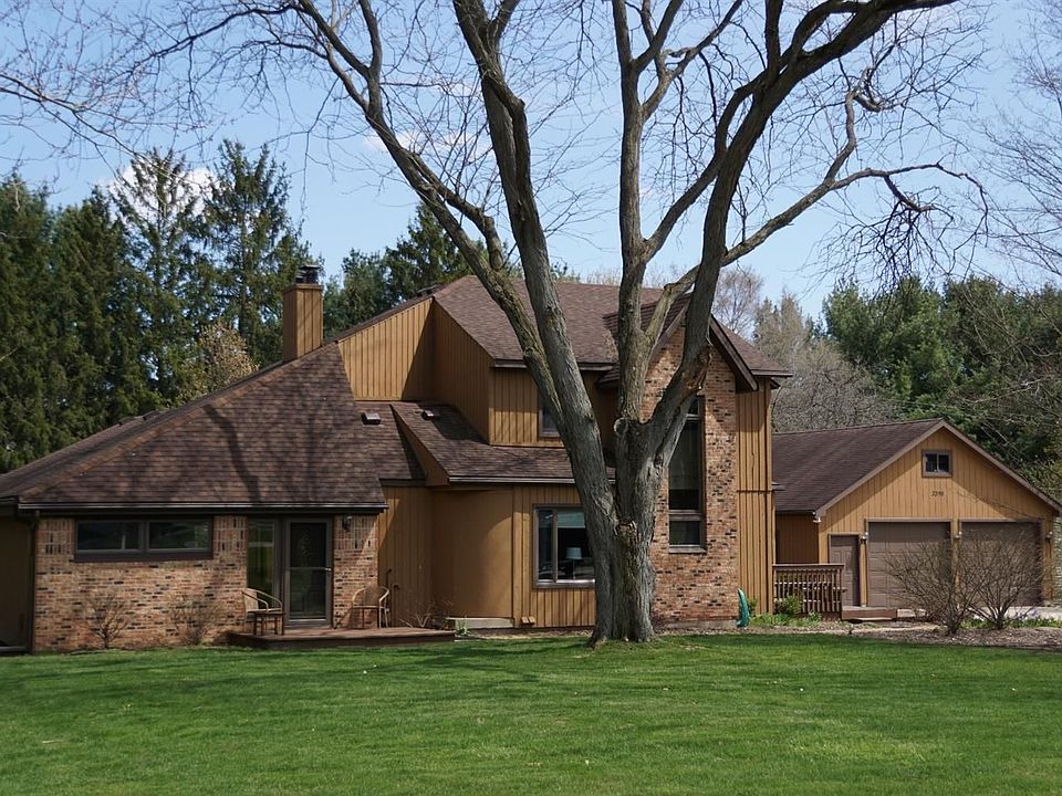 1st image of 3398 Beaumont Ave