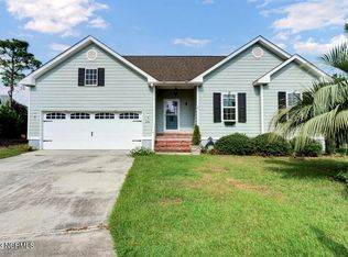 4142 Clovery Pl, Southport, NC 28461