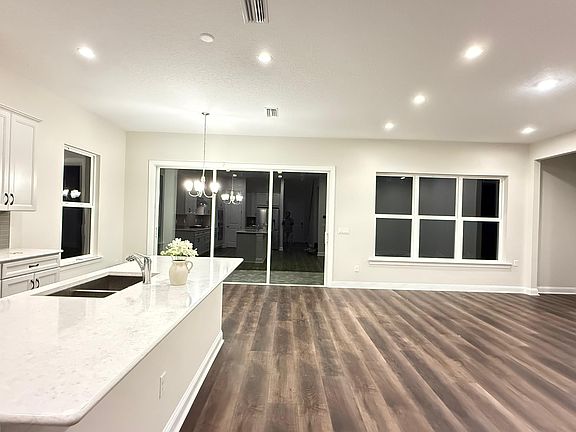 3rd image of 454B Dalton Mill Dr