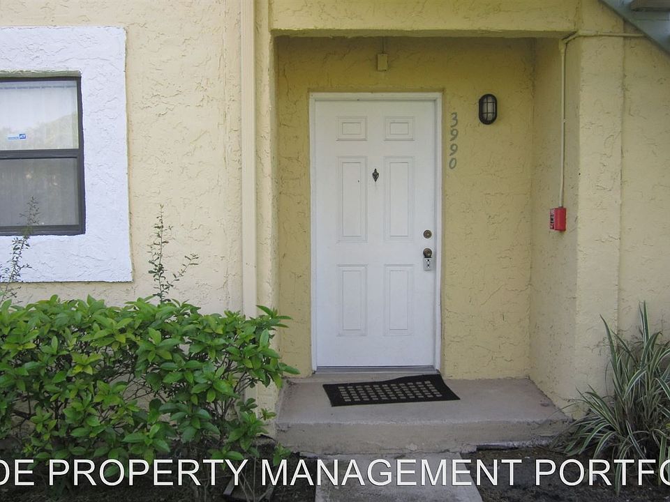 1st image of 3990 NW 87th Ave