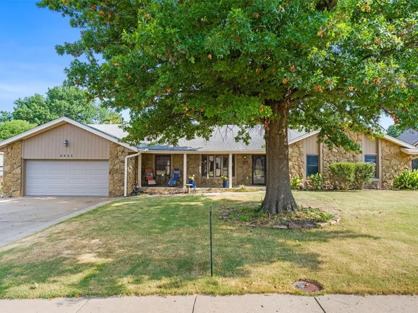 2632 Williamsburg St, Bartlesville, OK 74006