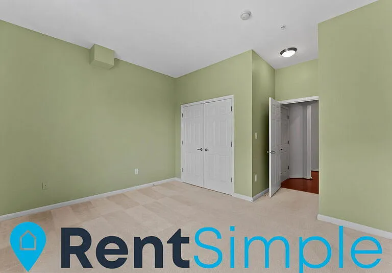 21210 McFadden Sq #402 — Photo 20