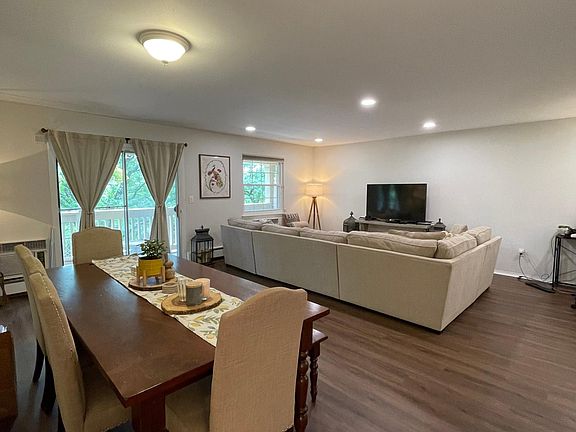 2nd image of 1501 Jordan Ct Floor 2