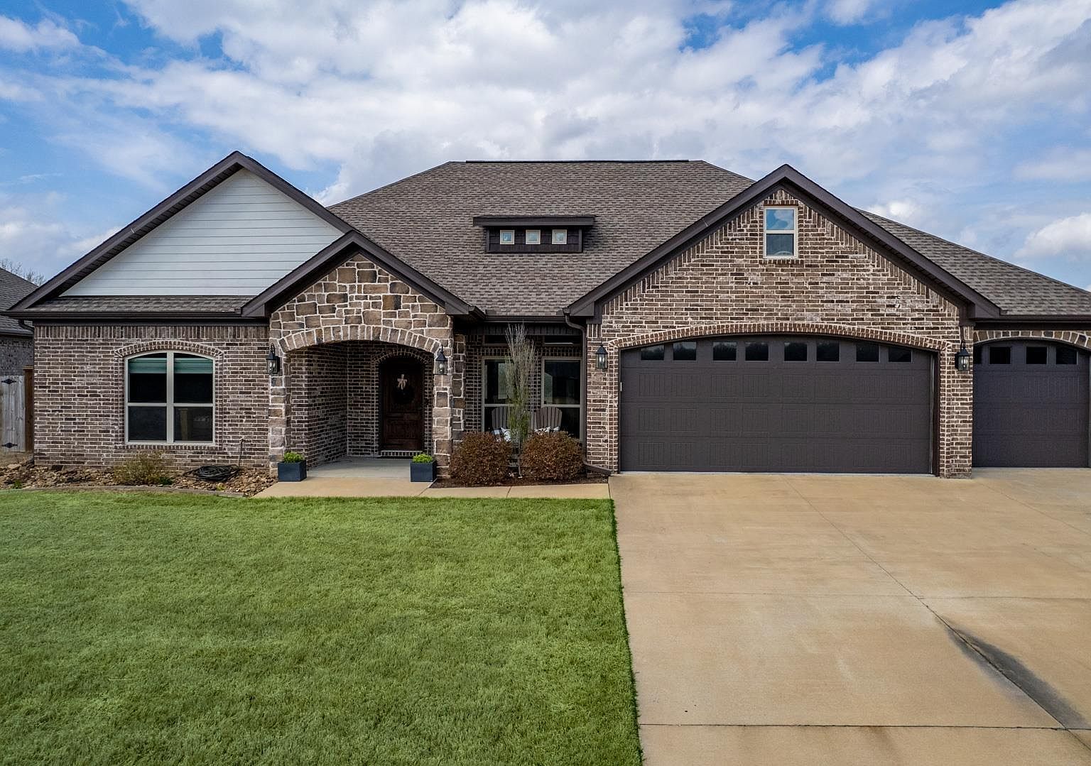 2422 Lakewood Dr, Cabot, AR 72023 Zillow
