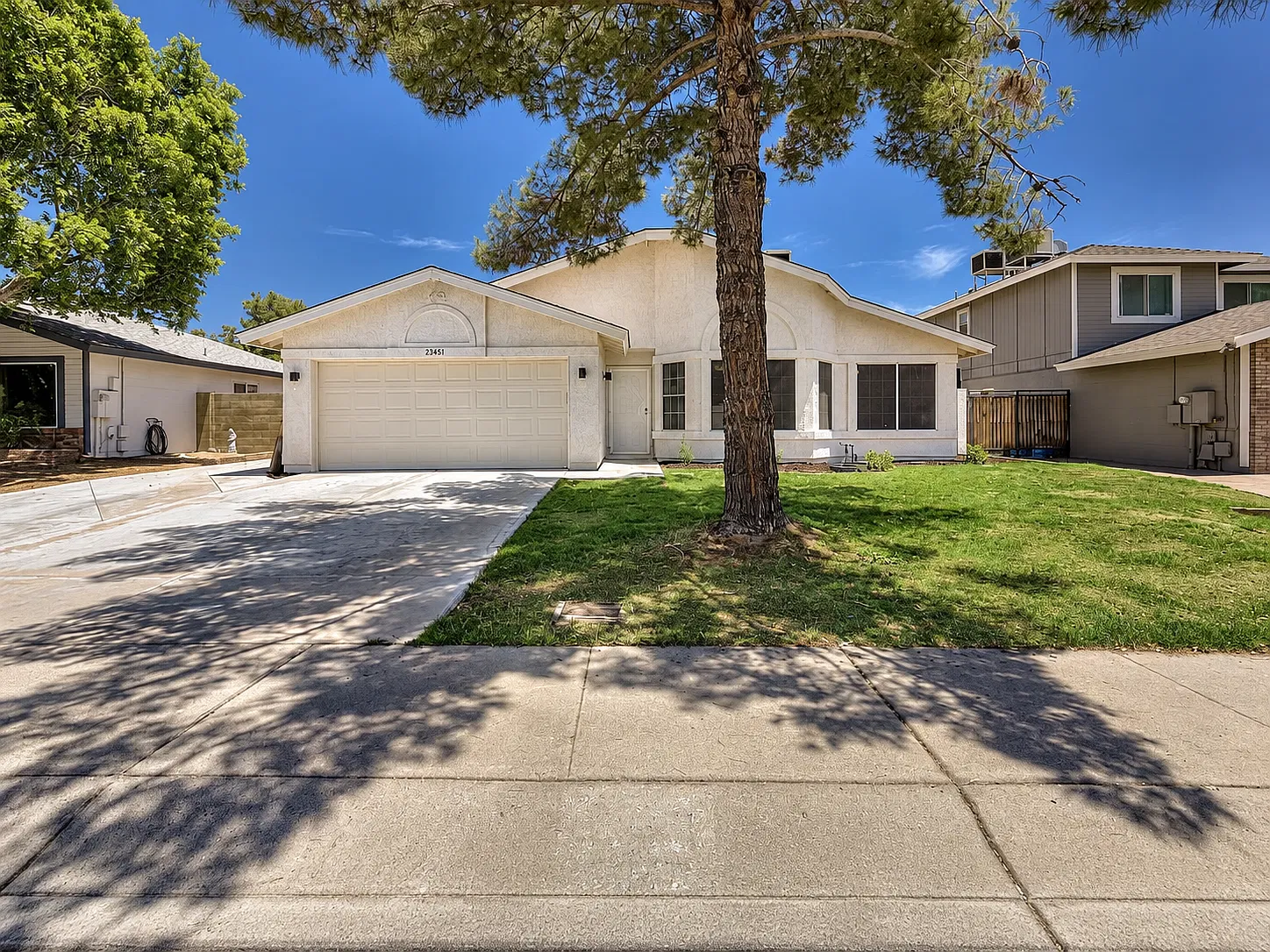 4 bed, 2047 sqft, $2,895 — Photo 1