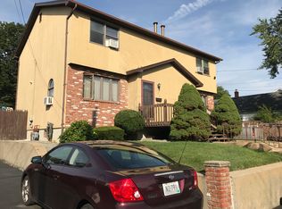 124-126 Fountain Ave, Cranston, RI 02920