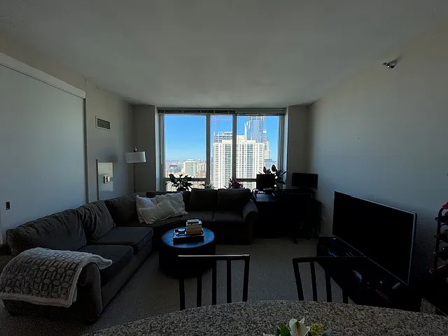 33 W Ontario St #42 — Photo 8