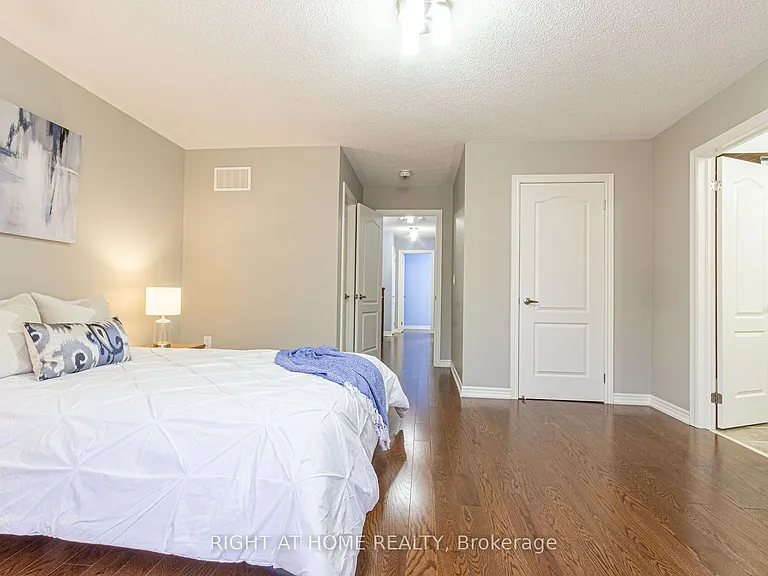 557 Settlers Rd W — Photo 14
