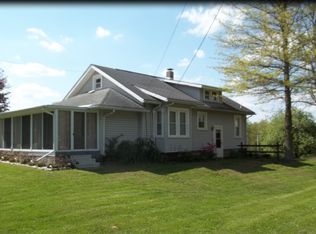 77 2nd St, Fredonia, PA 16124