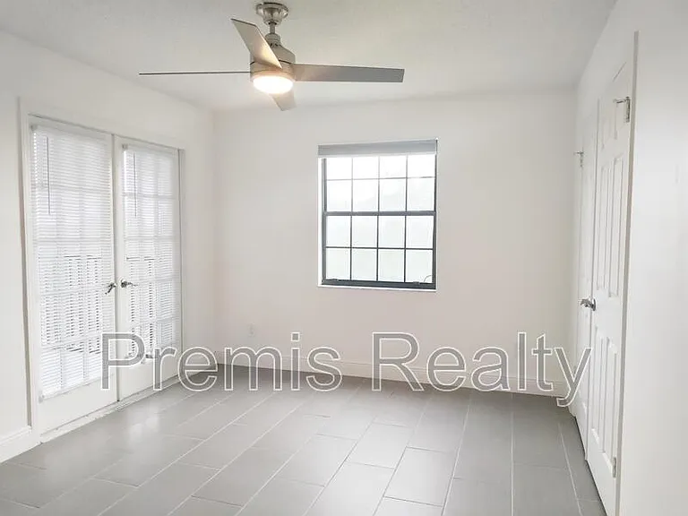 14820 Rue De Bayonne #1 — Photo 22