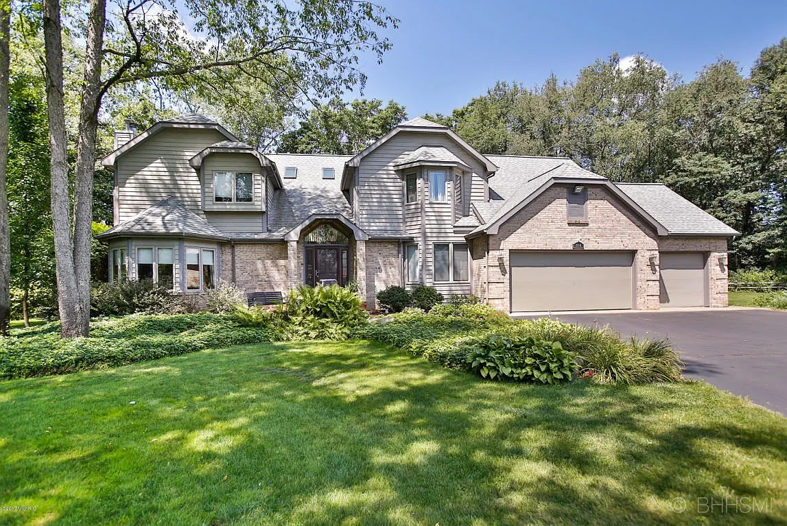 8548 Old Stone Cir photo 1