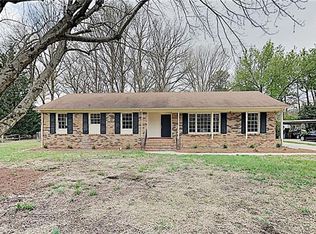 2109 Knickerbocker Dr, Charlotte, NC 28212