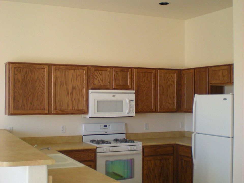 Spacious Kitchen