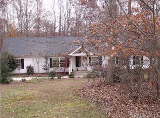 153 Breezeway Ln, Statesville, NC 28677