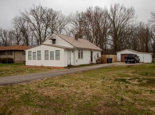 8916 Brown Austin Rd, Fairdale, KY 40118