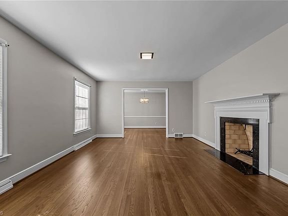 4th image of 2804 W Cornwallis Dr