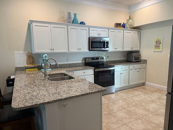 3rd image of 445 Berlin St #7