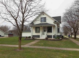 343 Briggs Ave, Readlyn, IA 50668