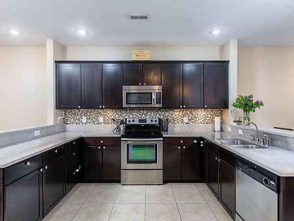 5th image of 5674 Niagara Reserve Dr