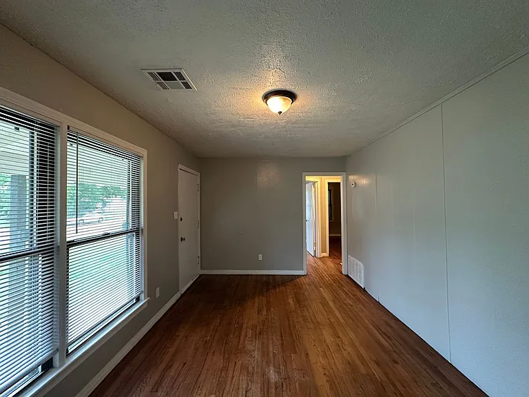3409 Willow Creek Dr — Photo 6