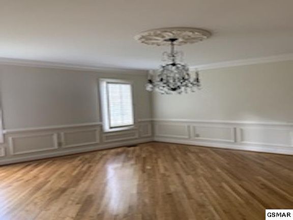 5th image of 1316 Edinburgh Pl