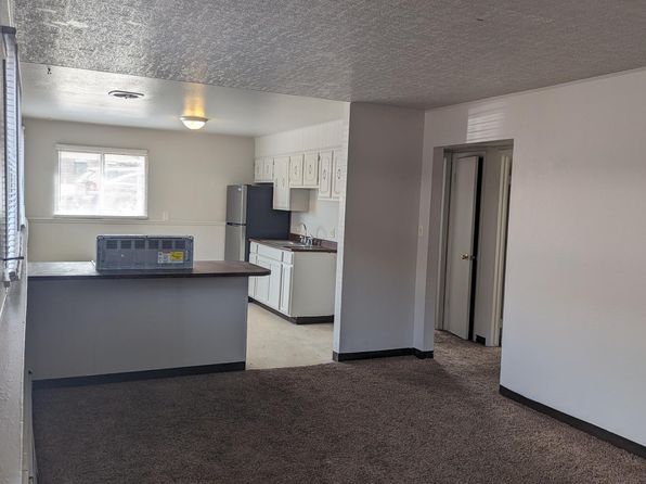 736 Elmhurst Pl #4