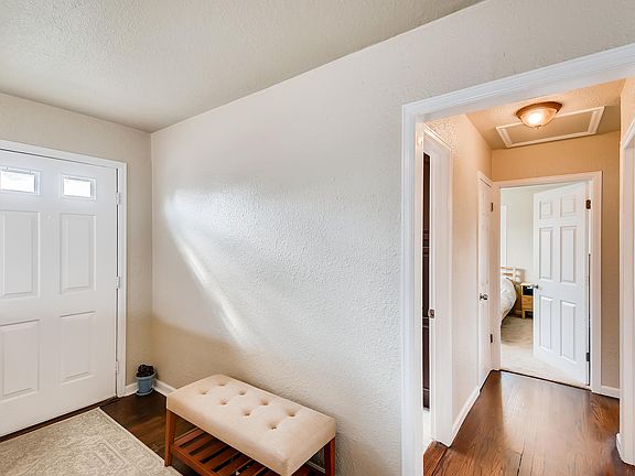3rd image of 1801 W Stoll Pl