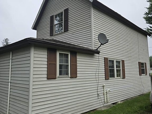 2nd image of 2907 N Schlabach St