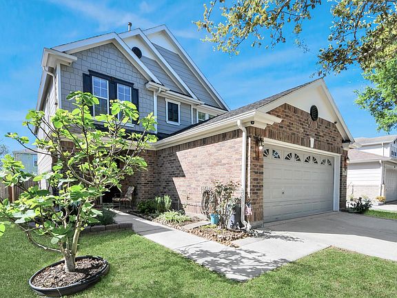 2nd image of 2718 Skyview Ridge Ct