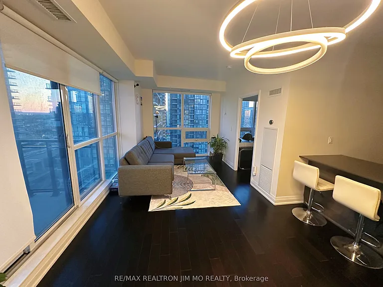 510 Curran Pl #1704 — Photo 7
